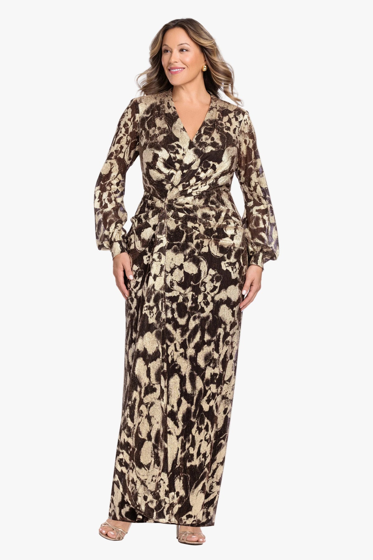 Plus "Bailey" Crinkle Metallic V-Neck Long Sleeve Dress - Brown/Gold | Betsy & Adam
